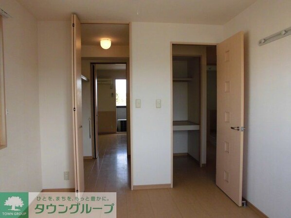 スプリングコートの物件内観写真